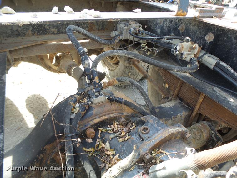 image for item K5641 1989 Peterbilt 357 semi truck