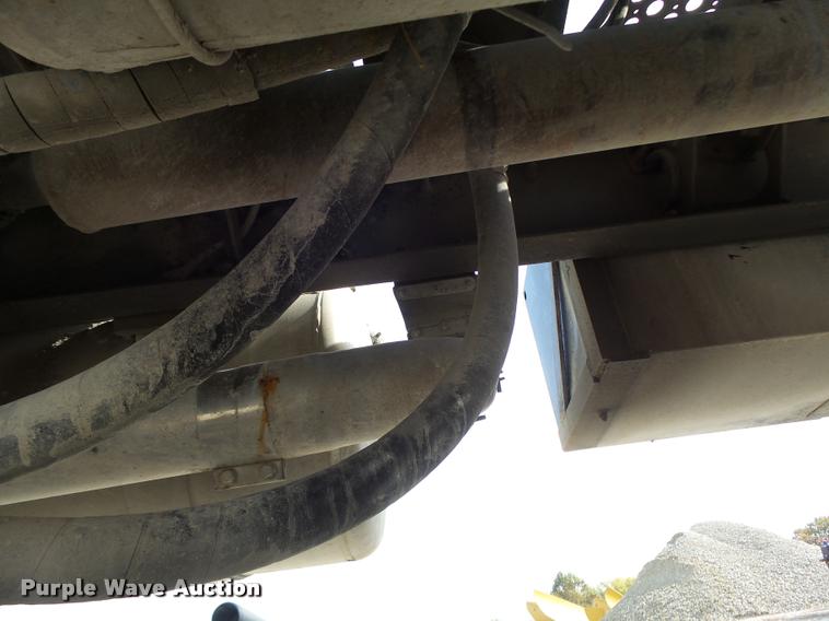 image for item K5641 1989 Peterbilt 357 semi truck