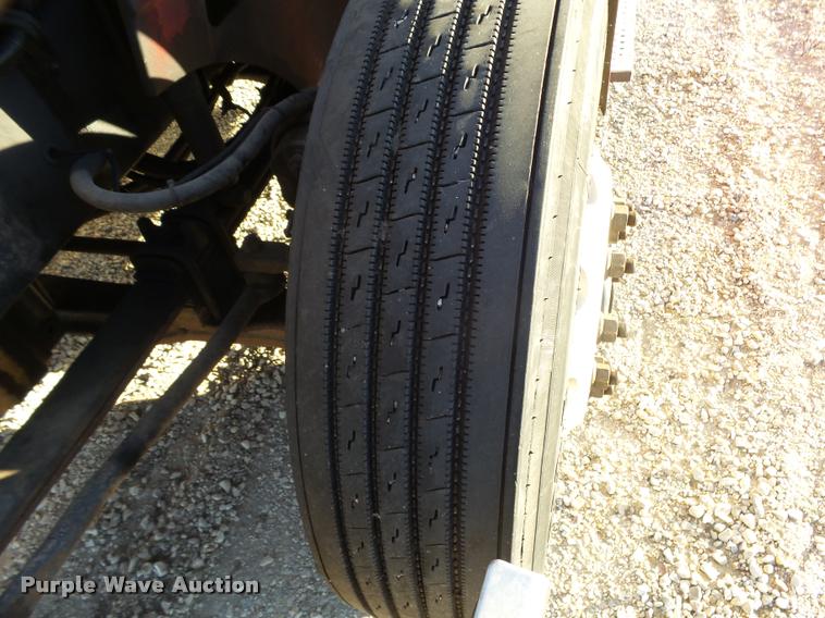 image for item L3290 2007 International 9200i semi truck