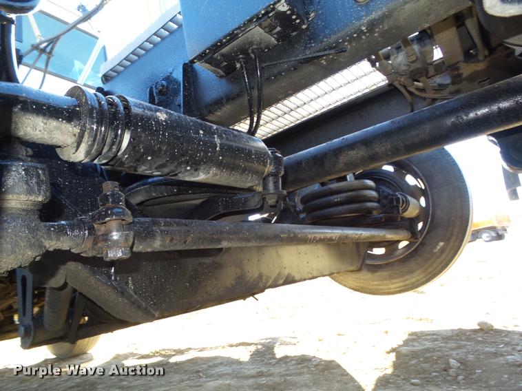 image for item L4144 2003 Mack CH613 semi truck