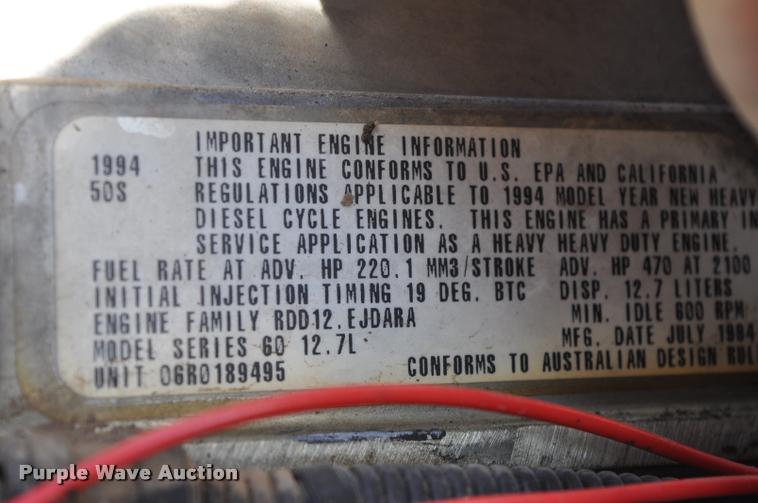 image for item L4999 1995 International 9200 semi truck