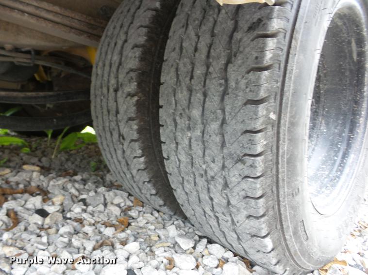 image for item AG9161 2002 Chevrolet Express G3500 school bus