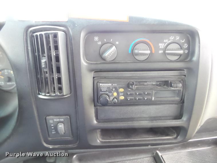 image for item AG9161 2002 Chevrolet Express G3500 school bus