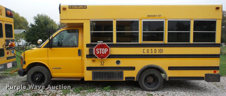 image for item AG9162 2002 Chevrolet Express G3500 school bus