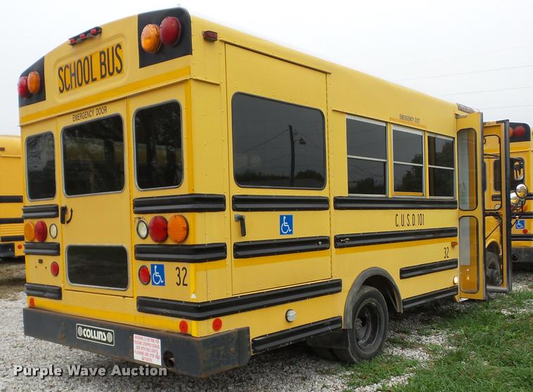 image for item AG9162 2002 Chevrolet Express G3500 school bus