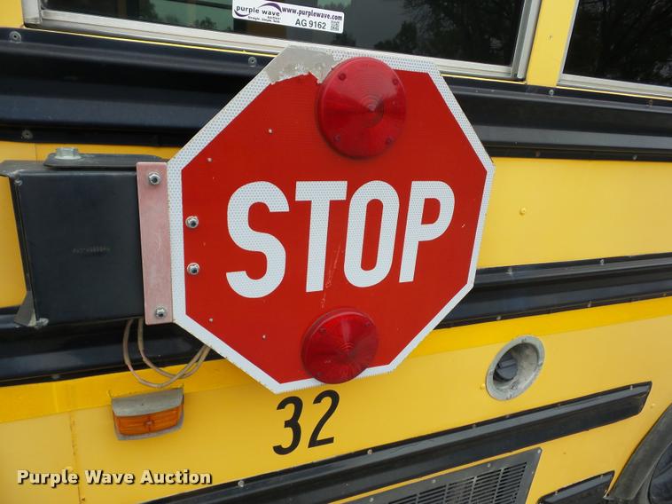 image for item AG9162 2002 Chevrolet Express G3500 school bus