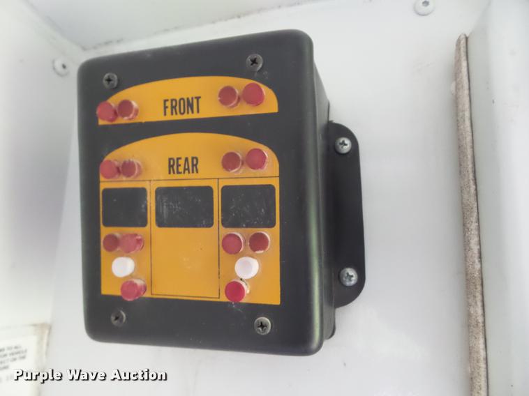 image for item AG9162 2002 Chevrolet Express G3500 school bus