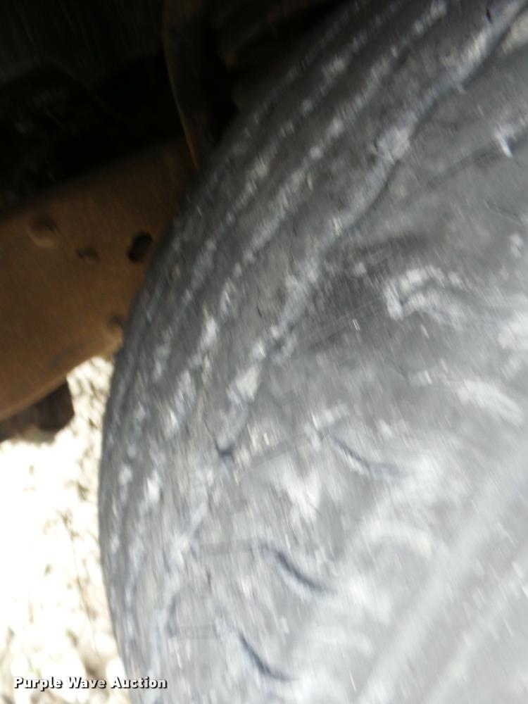 image for item AG9163 1994 Ford F150 pickup truck