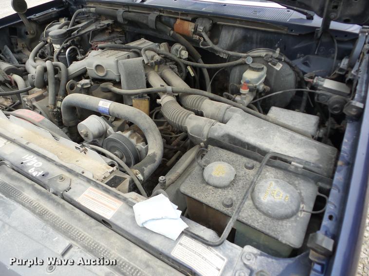 image for item AG9163 1994 Ford F150 pickup truck