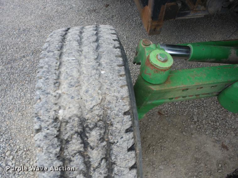 image for item AG9164 2002 John Deere 6320 tractor