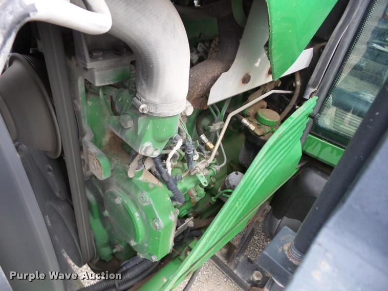 image for item AG9164 2002 John Deere 6320 tractor