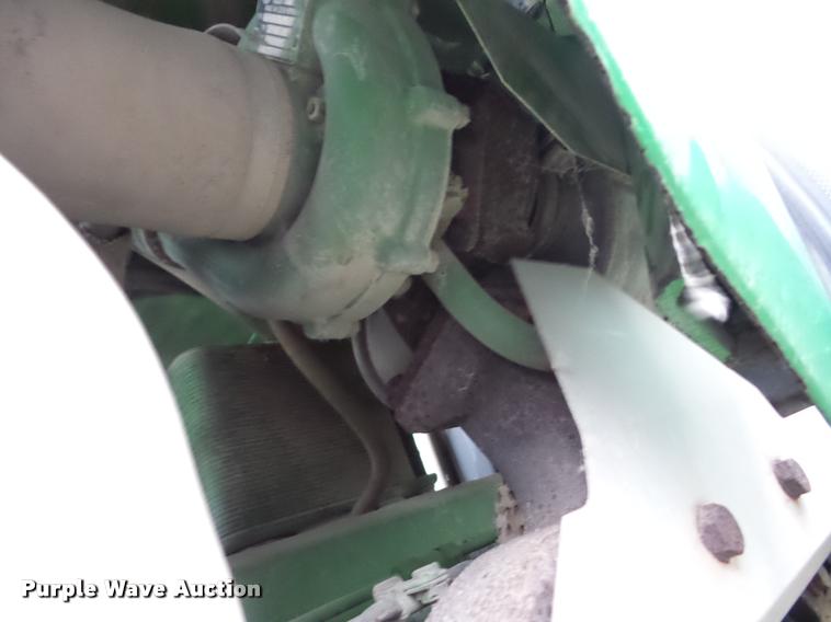 image for item AG9164 2002 John Deere 6320 tractor