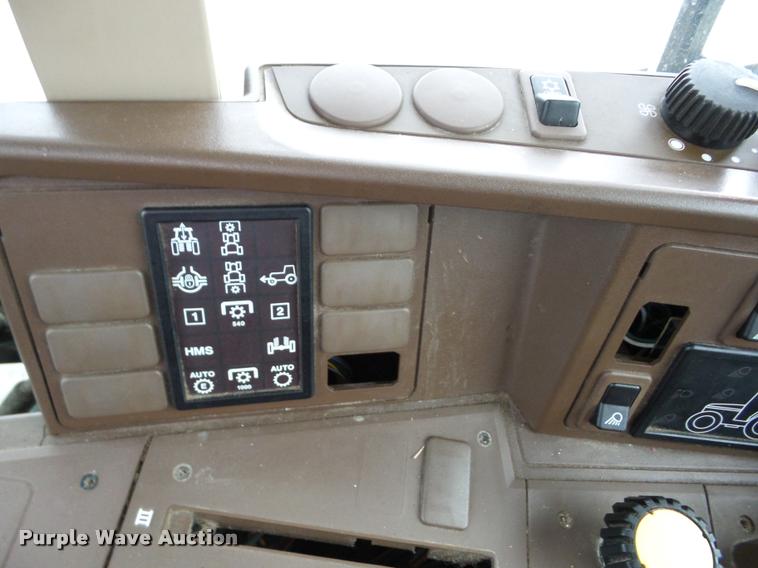 image for item AG9164 2002 John Deere 6320 tractor