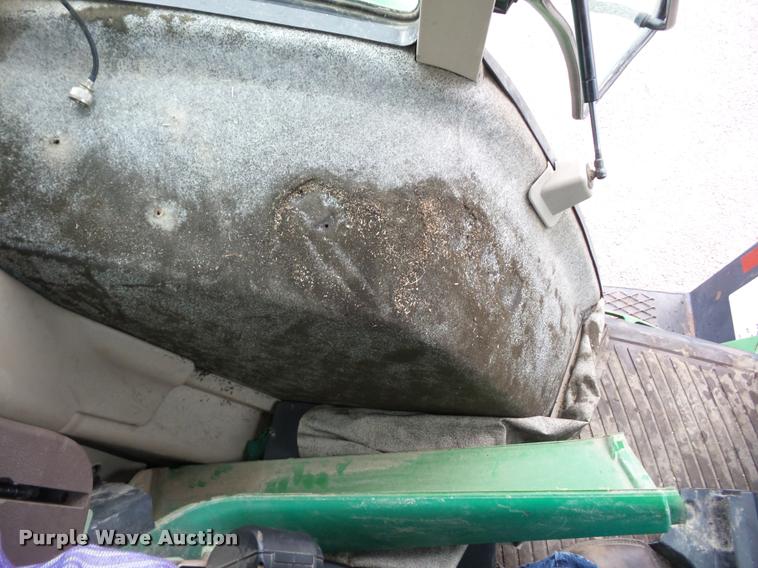 image for item AG9164 2002 John Deere 6320 tractor