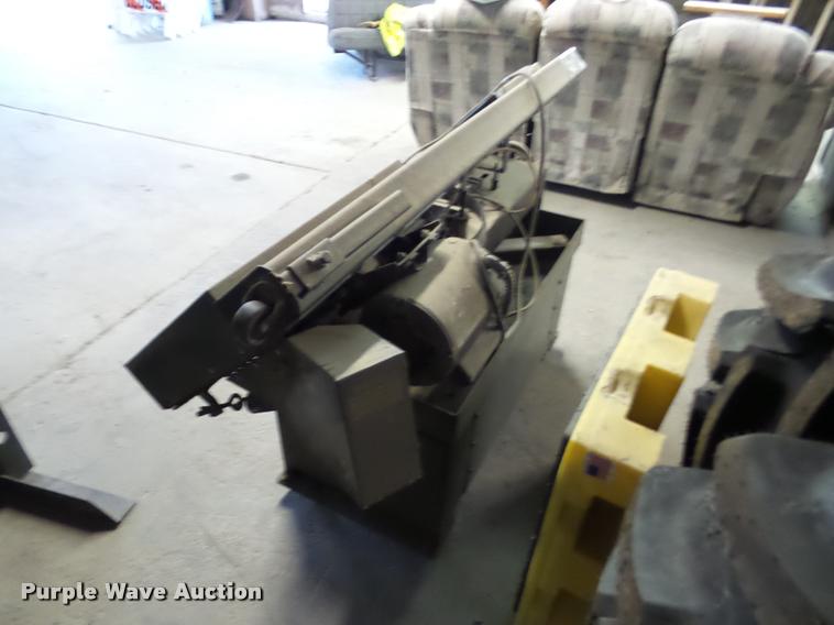 image for item AG9166 Ramco RS-90P metal cutting bandsaw