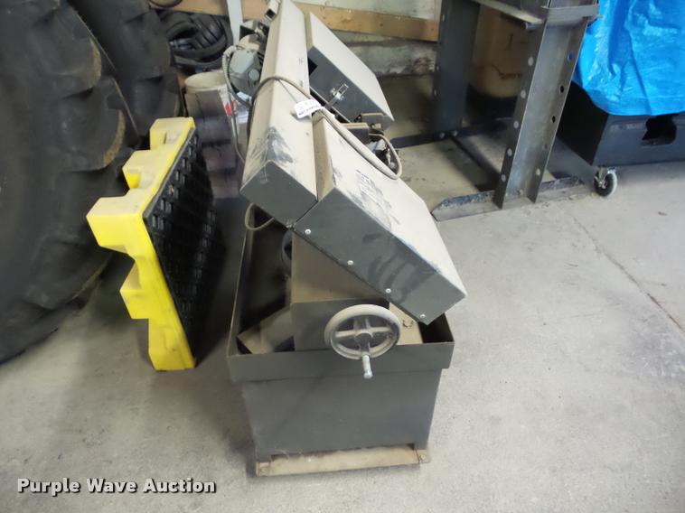 image for item AG9166 Ramco RS-90P metal cutting bandsaw