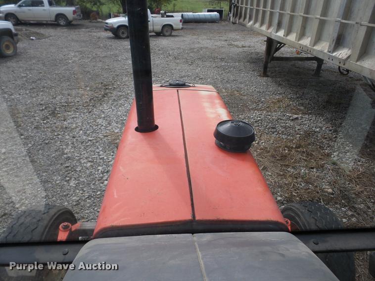 image for item AG9346 New Holland 6640 tractor