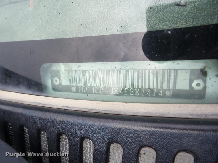 image for item AG9347 2004 Chevrolet Silverado 2500HD pickup truck