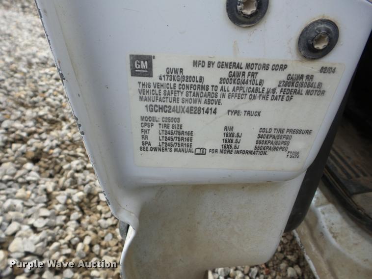 image for item AG9347 2004 Chevrolet Silverado 2500HD pickup truck