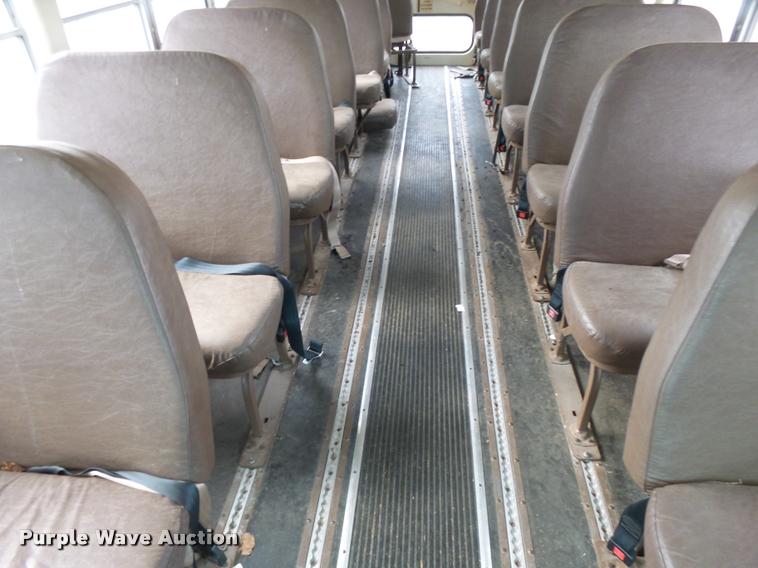 image for item AH9789 1994 Blue Bird TC2000 school bus