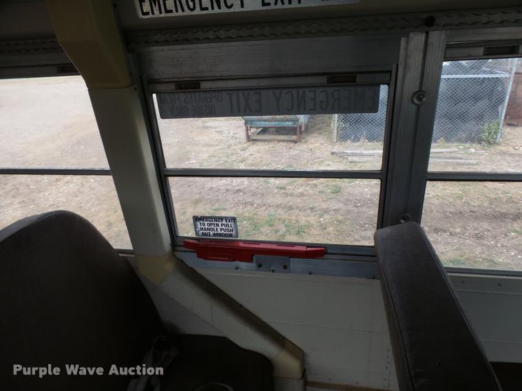 image for item AH9789 1994 Blue Bird TC2000 school bus