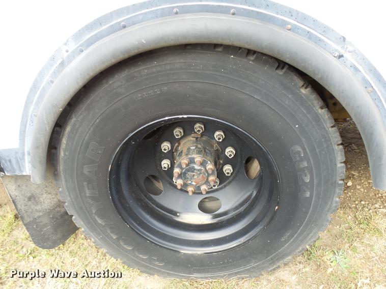 image for item AH9789 1994 Blue Bird TC2000 school bus