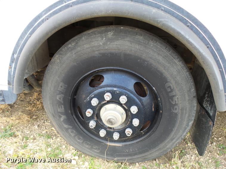 image for item AH9789 1994 Blue Bird TC2000 school bus