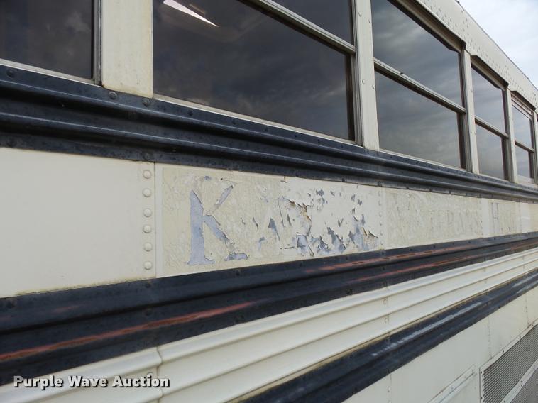 image for item AH9789 1994 Blue Bird TC2000 school bus