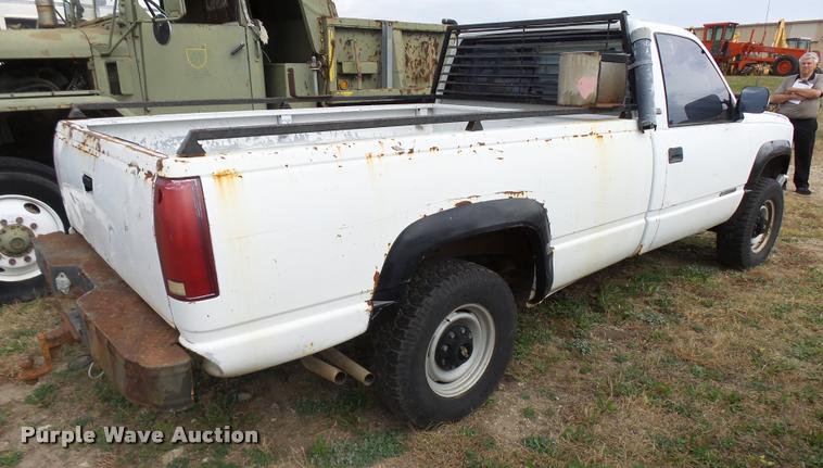 image for item AH9792 1991 Chevrolet 2500HD pickup truck