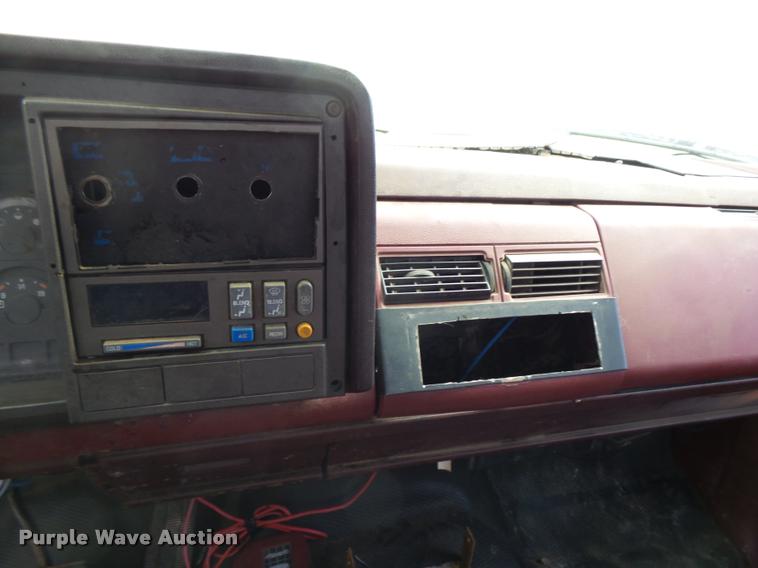 image for item AH9792 1991 Chevrolet 2500HD pickup truck