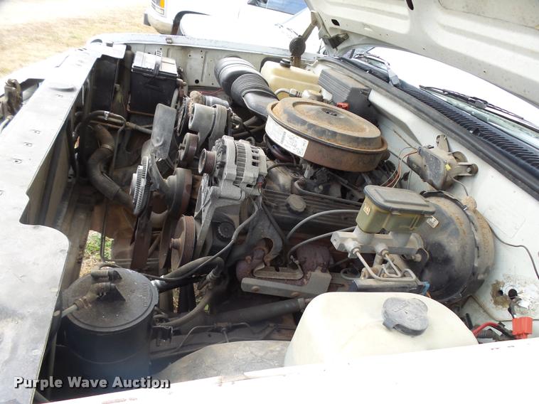 image for item AH9792 1991 Chevrolet 2500HD pickup truck