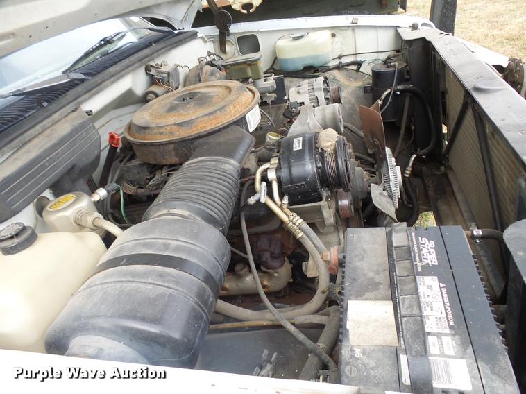 image for item AH9792 1991 Chevrolet 2500HD pickup truck