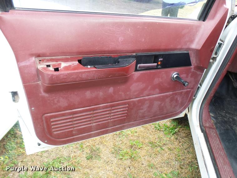 image for item AH9794 1991 Chevrolet 2500 pickup truck