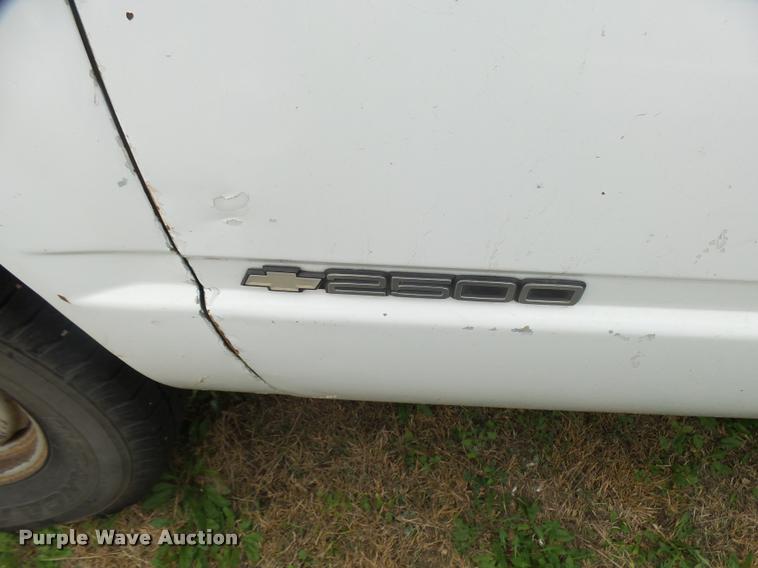 image for item AH9794 1991 Chevrolet 2500 pickup truck