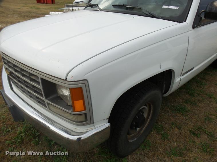 image for item AH9794 1991 Chevrolet 2500 pickup truck