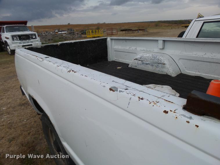 image for item AH9794 1991 Chevrolet 2500 pickup truck