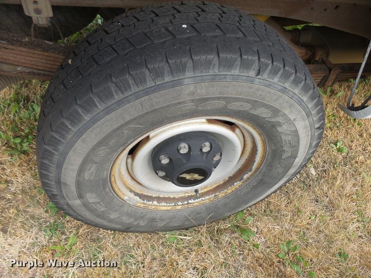 image for item AH9794 1991 Chevrolet 2500 pickup truck