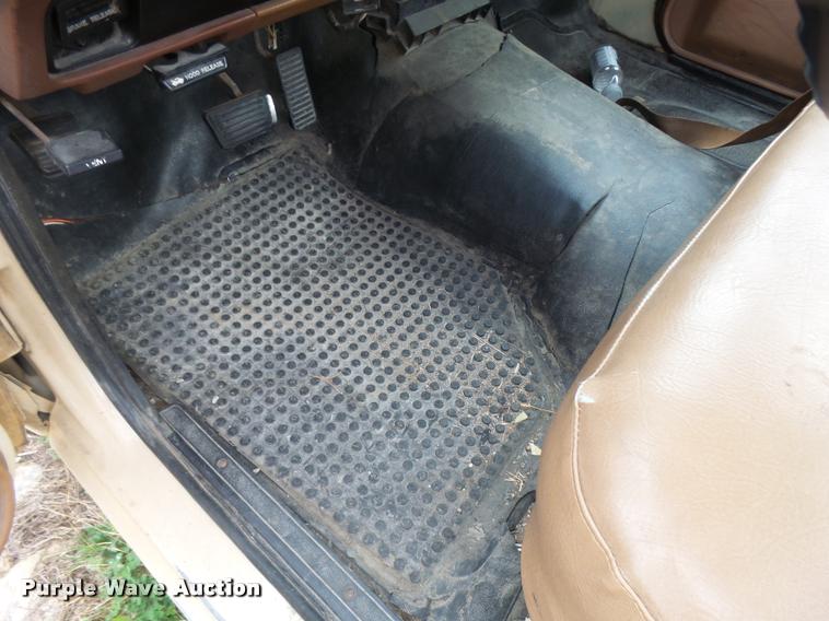 image for item AH9799 1991 Chevrolet S10 pickup truck