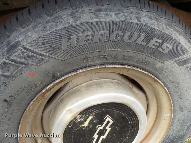 image for item AH9799 1991 Chevrolet S10 pickup truck