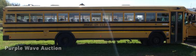 image for item AH9824 2000 Blue Bird TC2000 school bus