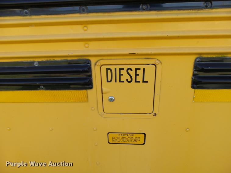 image for item AH9824 2000 Blue Bird TC2000 school bus