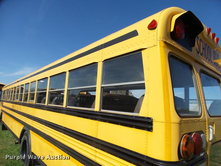 image for item AH9824 2000 Blue Bird TC2000 school bus