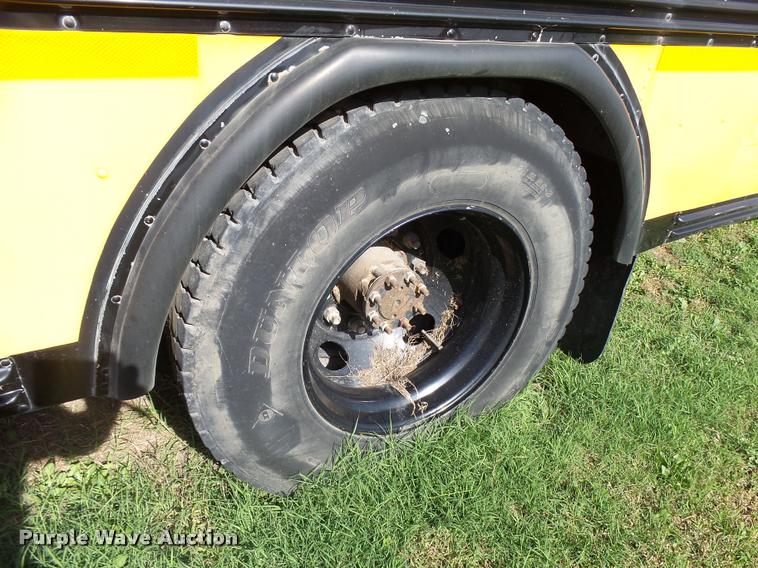 image for item AH9824 2000 Blue Bird TC2000 school bus