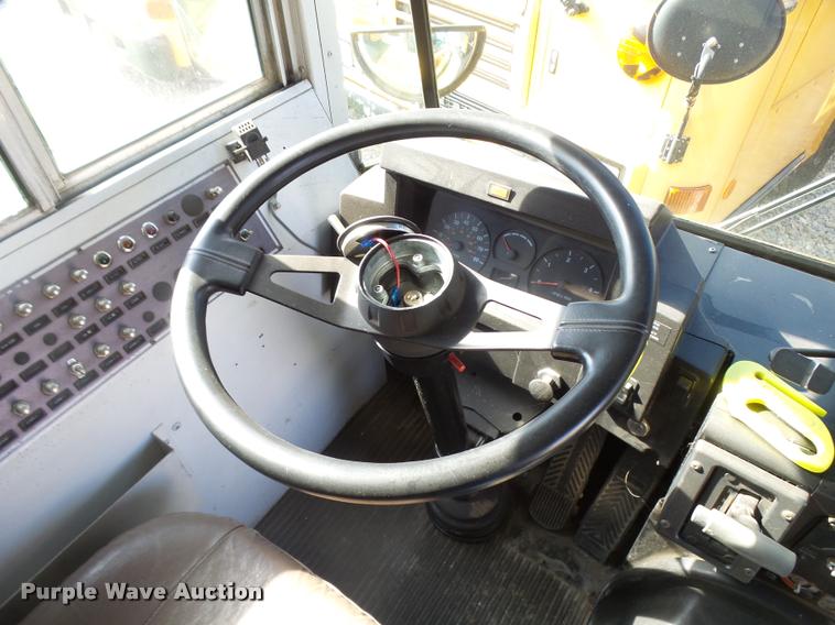 image for item AH9824 2000 Blue Bird TC2000 school bus