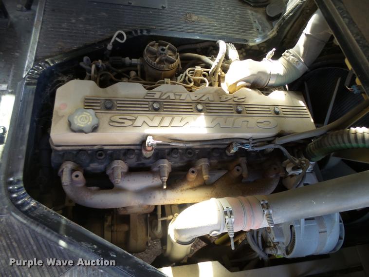 image for item AH9824 2000 Blue Bird TC2000 school bus