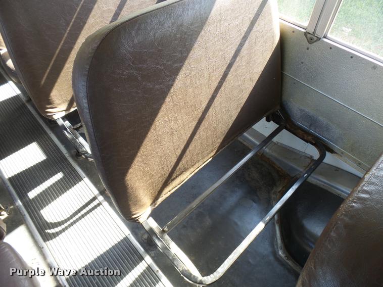 image for item AH9824 2000 Blue Bird TC2000 school bus