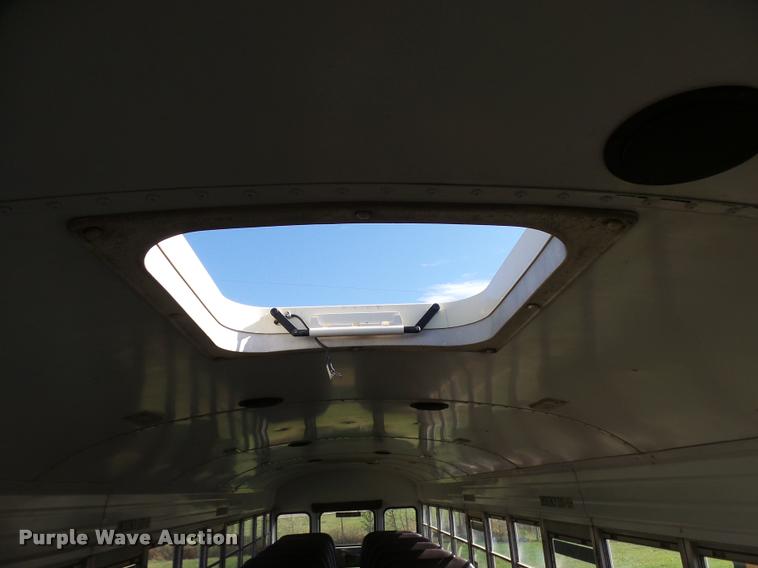 image for item AH9824 2000 Blue Bird TC2000 school bus