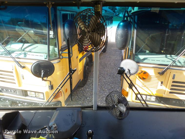 image for item AH9824 2000 Blue Bird TC2000 school bus