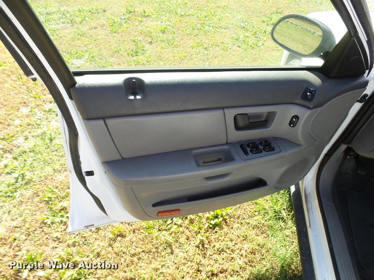 image for item AH9826 2007 Ford Taurus