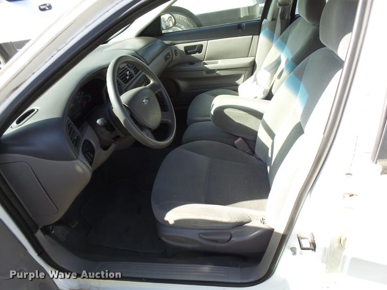 image for item AH9826 2007 Ford Taurus